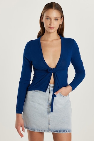 Tudors Kadın Slim Fit Dar Kesim Bağlamalı Uzun Kollu V Yaka Lacivert Hırka-34083 Lacivert