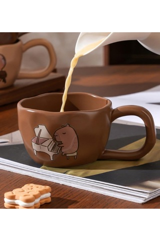 Capybara Moments Temalı Seramik Kupa Keman