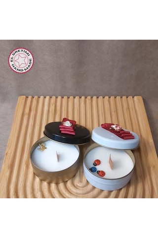 Uretti - Ayşe 7362 5927 El Yapımı 2'li Egzotik Orman Ve Gül Kokulu Metal Kutuda Mum - 3 X 7 Cm Beyaz