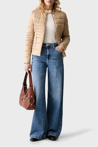 Guess New Vona Regular Fit Dik Yaka Şişme Mont W6yl16w2891 Kadın Mont W6yl16 W2891 C1c2 Bej