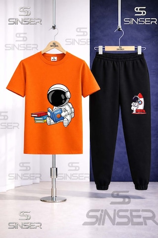Ss Sinser Çocuk Astronot Kıtap Okuyan 3 Lü Tişort Eşofman Takımı Mavi - Turuncu - Sarı