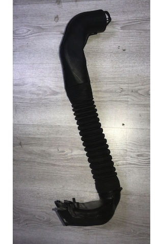 Ford Focus 1999-2005 Hava Filtre Hortumu