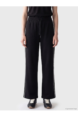 Lcw Comfort Siyah Şerit Detaylı Soft Touch Kadın Eşofman Altı