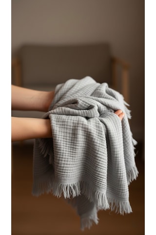 4 Katlı %100 Pamuk Müslin Saçaklı Bebek Battaniye (100x120 cm)(250 Gram) Açık Gri