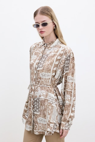 Kuşaklı Retro Tarz Gömlek Ilona Çok Renkli