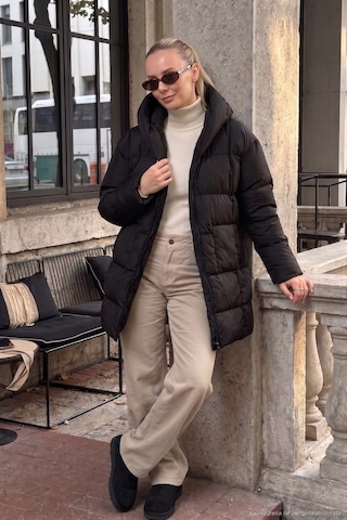 Lela Oversize Fit Kapüşonlu Şişme Bayan Mont 640Y047 Siyah