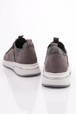 Dgn 221 Kadin Taş Bağcikli Sneaker Ayakkabi 221-2494-R4637 Gri