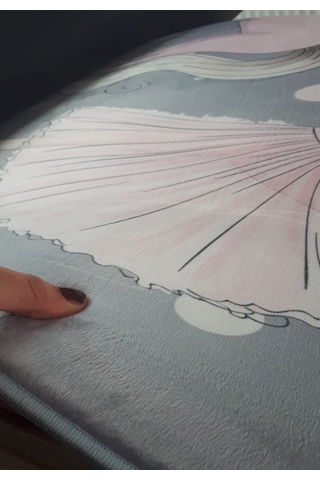 Kelebek Desenli Kaymaz Dökülmez Deri Taban Mutfak Halısı