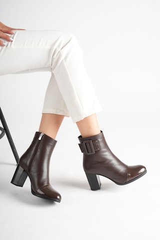 Analin Shoes Kadın Hakiki Deri Tokalı Rugan Detaylı Topuklu Bot Kahve Analin Shoes Kadın Hakiki Deri Tokalı Rugan Detaylı Topuklu Bot Kahve
