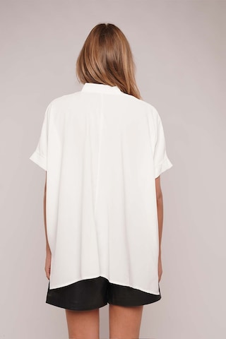 Gabria Hakim Yaka Bluz Ekru