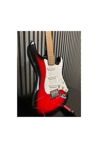 Strat Kasa Kırmızı Beyaz Elektro Gitar Sss Kılıf, Pena, Askı, Kablo Hediye