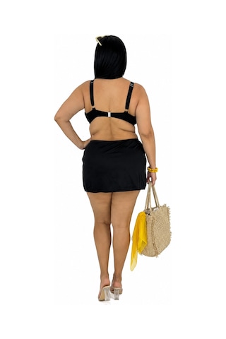 Büyük Beden Geniş Üçgen Kalın Askılı Yırtmaç Detaylı Sabit Pedli Kadın Bikini Takım Siyah