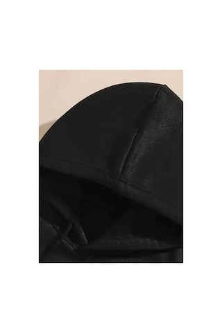 Herkesemoda Çilek Baskı Detaylı Kapüşonlu Sweatshırt Siyah
