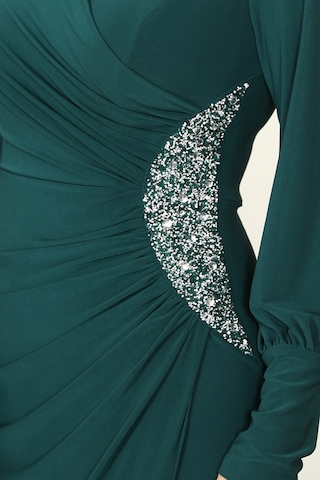 Taş Detaylı Lavinni Tesettür Abiye Elbise Zümrüt