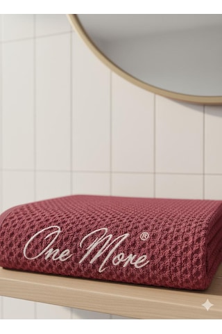 One More Internatıonal Banyo Havlusu Koyu Kırmızı