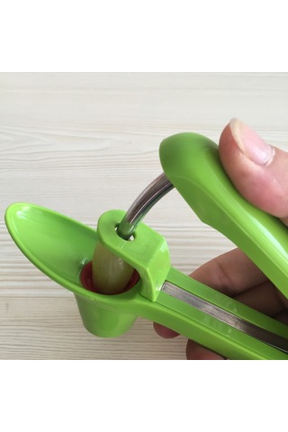 Dofolink 420 Çelik Kiraz & Hurma Çekirdek Çıkarıcı, Basma Mekanizması İle Hızlı Mutfak Aracı Kırmızı