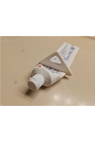 Diş Macunu Sıkacağı 1 Adet Beyaz