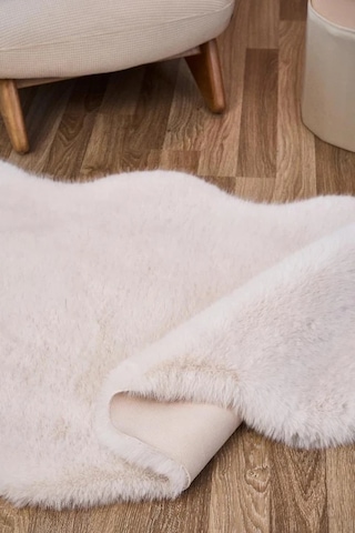 Apex Reiki Krem Peluş Post Şekilli Halı Krem