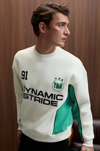 Grimelange MONTY Erkek Yuvarlak Yaka Baskılı Omuzları Yeşil Renkte Relaxed Fit Ekru Sweatshirt