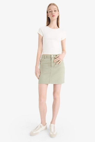 DeFacto Coool Normal Bel Gabardin Mini Etek E5346AX25SPGN497 Yeşil