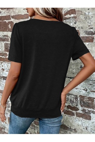 Munn Collection Kadın Kısa Kollu Yuvarlak Yaka Önden Pileli Salaş Viskon Bluz Siyah