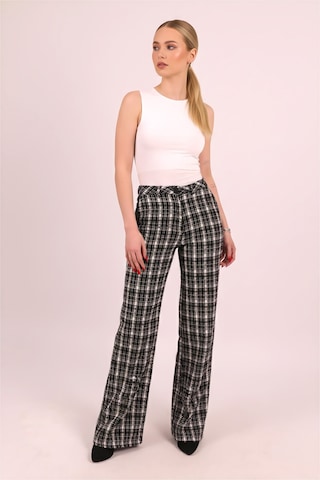Armonika Kadın Siyah Ekose Desen Yüksek Bel Bol Paça Pantolon Arm-26k136040