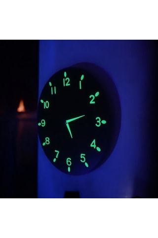 Fosforlu Karanlıkta Parlayan Kabartma Rakam Ahşap Camsız Duvar Saati Çap 29 Cm Siyah