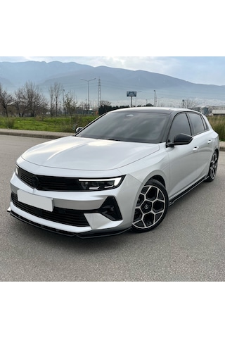 Opel Astra L Ön Lip Plastik Piano Black