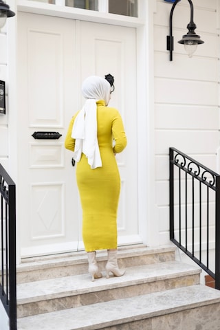 Hira Life Fashion Kadın Elbise Tesettür Giyim Balıkçı Yaka Ve Dar Kesim Triko Kalem Elbise Sarı Sarı