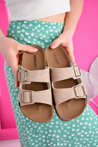 Muggo Rehda Garantili İki Toka Rahat Taban Ayarlanabilir Unisex Terlik Bej