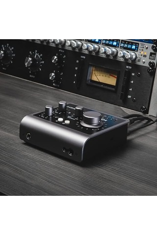 Ses Arabirimi İd4 Mkıı, Class A Konsol Mikrofon Ön Amplifikatör Yüksek Hızlı Usb-c, Monitör Karışımı Ve Monitör Panning Fonksiyonu, 2 Kulaklık Çıkışı, Mac/pc/Apple İos Uyumlu , Siyah, İd Mkıı