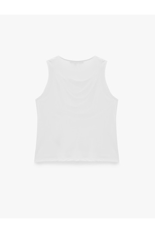 Koton Slim Fit Metal Aksesuarlı Drapeli Viskon Degaje Yaka Kolsuz Bluz Beyaz 7wak10149ek