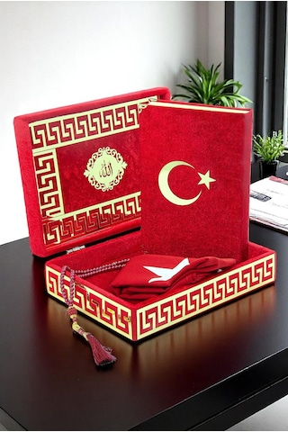 Türk Bayraklı Kuranı Kerim Hediyelik Set Pleksi Süslemeli Kadife Kutu, Bayrak Ve Tesbih