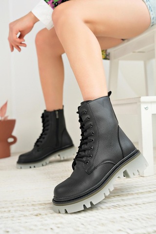 Nesil Shoes Dvm 5010 Siyah Bağcıklı Kadın Bot-siyah Siyah