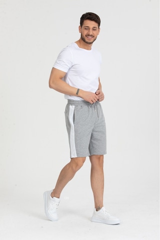 Twenty3 Erkek Basic Şerit Detaylı Cepli Şort 001