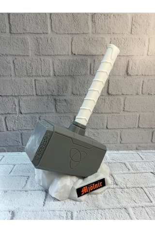 Thor Un Çekici Dekoratif Süs Güçlü Ve İkonik Tasarım 20x34 Cm