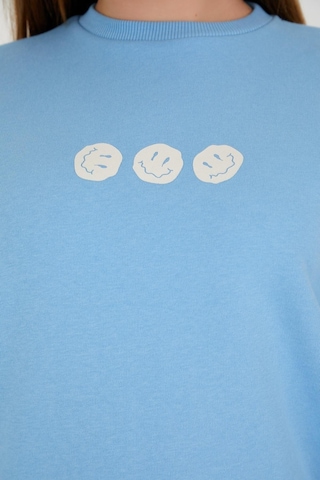 Kadın Oversize Baskılı Sweatshirt Mavi