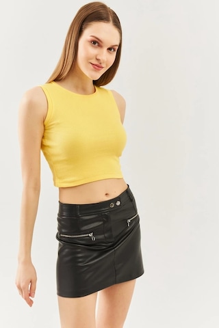 Butikgiz Kadın Sıfır Kol Bisiklet Yaka Vücuda Oturan %100 Pamuklu Kaşkorse Esnek Crop Bluz Sari