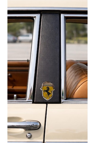 Ferrari Damla Sticker Etiket Direk Arması 3d Damla Silikon Ferrari Damla Dolgulu 2adet 3,5x4,5 Cm Çok Renkli