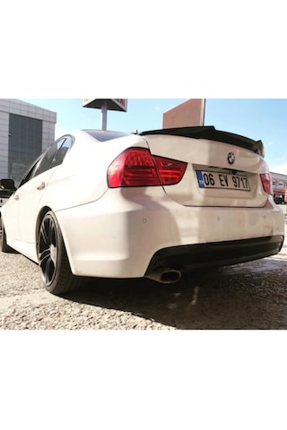 Bmw E90 Yarasa Spoiler Fiber Astarsız Boyasız