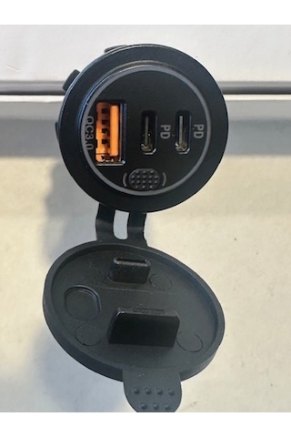 Tekne İçin Çoklu Hızlı Şarj Karavan İçin 2 Typec Usb Montaj Tipi Şarj Kp-481