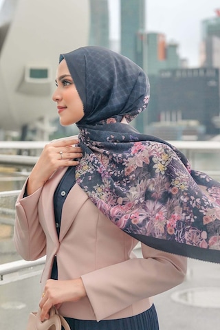 Buttonscarves Singapore Saten Şal - Orchard Road Mavi