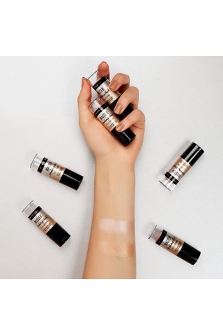 Maybelline New York Master Strobing Stick Aydınlatıcı Medium 200