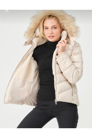 Kadın Bej Çıkarılabilir Kürklü Kapüşonlu Su Geçirmez İçi Kürklü A