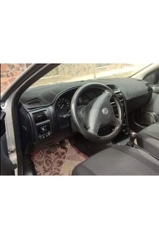 Opel Astra G Modellerine Uygun Torpido Koruma Halısı Siyah Kenar Renk Siyah