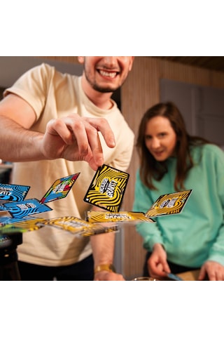 Big Potato Games - Cards Vs Gravity Pro Kutu Oyunu