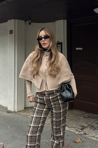 Bej Pelerin Detaylı Triko Hırka - 1317 Bej