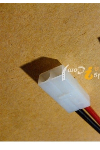 9.6v 2400mah Oyuncak Araba Bataryası Tamya Soket.