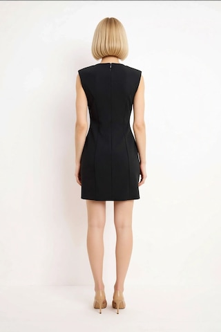 Benerly Kadın Kolsuz Mini Elbise Bisiklet Yaka Kemerli Bodycon Kesim Esne Siyah