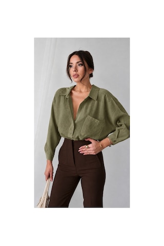 Moda Banuş Haki Düşük Omuzlu Gömlek Yeşil Moda Banuş Haki Düşük Omuzlu Gömlek Yeşil